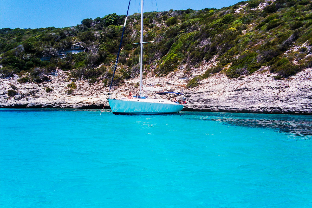 Voilier Luckystar en croisière Méditerranée en Corse