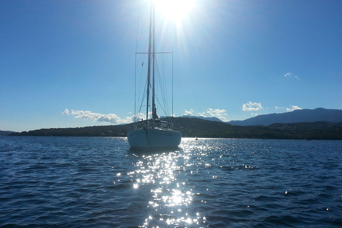 Location voilier Corse avec Skipper - Diamant Bleu