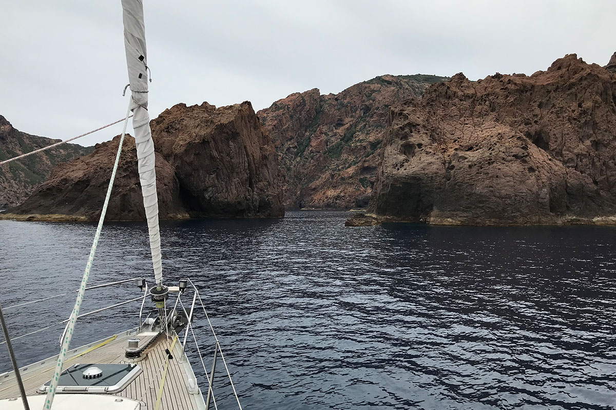 Location d'un voilier avec skipper en Corse | Diamant Bleu