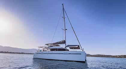 Le catamaran Zebulon pour une croisière en Corse